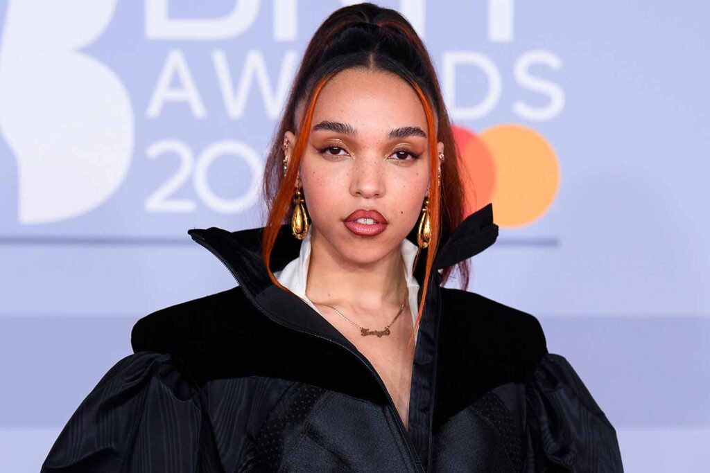 Fka Twigs Releases Don T Judge Me Amid Shia Labeouf Abuse Lawsuit