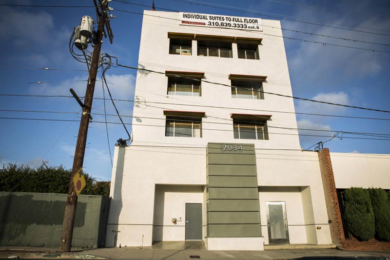 An office building on Cotner Avenue in West L.A. that houses the office of Lynn Venturella. (Jay L. Clendenin / Los Angeles Times)