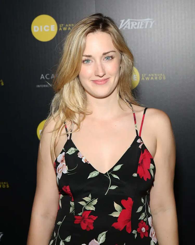 Critical Role' Star Ashley Johnson, Six Other Women Allege Physical and  Verbal Abuse By Brian Foster : r/WeinsteinEffect